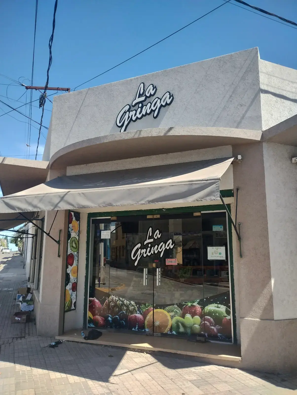 Cartel corpóreo para comercio